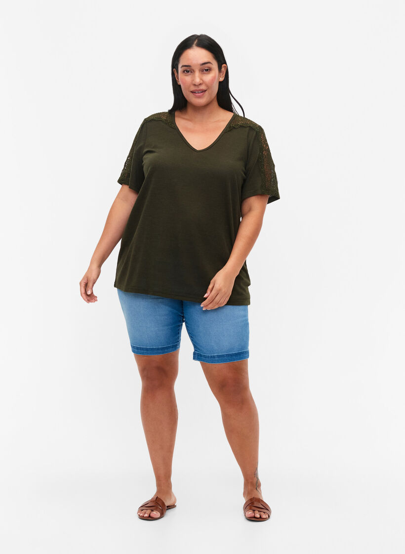 V-ringad blus med korta ärmar och spets, Forest Night, Model image number 2