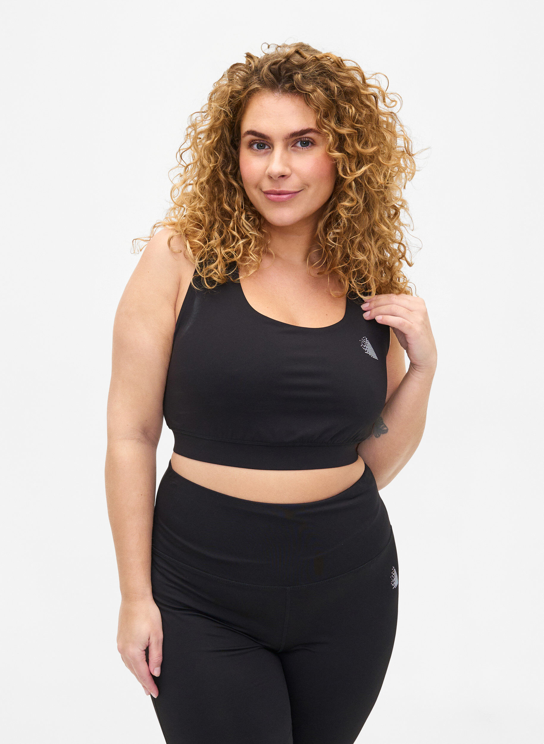 Zizzi Sport-bh med korsad detalj i ryggen, Black, Model image number 0