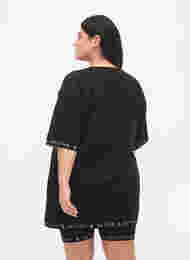 Lång sweatshirt med 1/2-ärmar, Black, Model