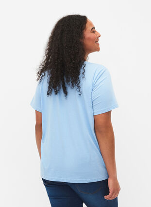Kortärmad t-shirt med v-hals, Placid Blue, Model image number 1