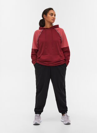 Sweatshirt med huva och ficka, Pomegranate, Model image number 3