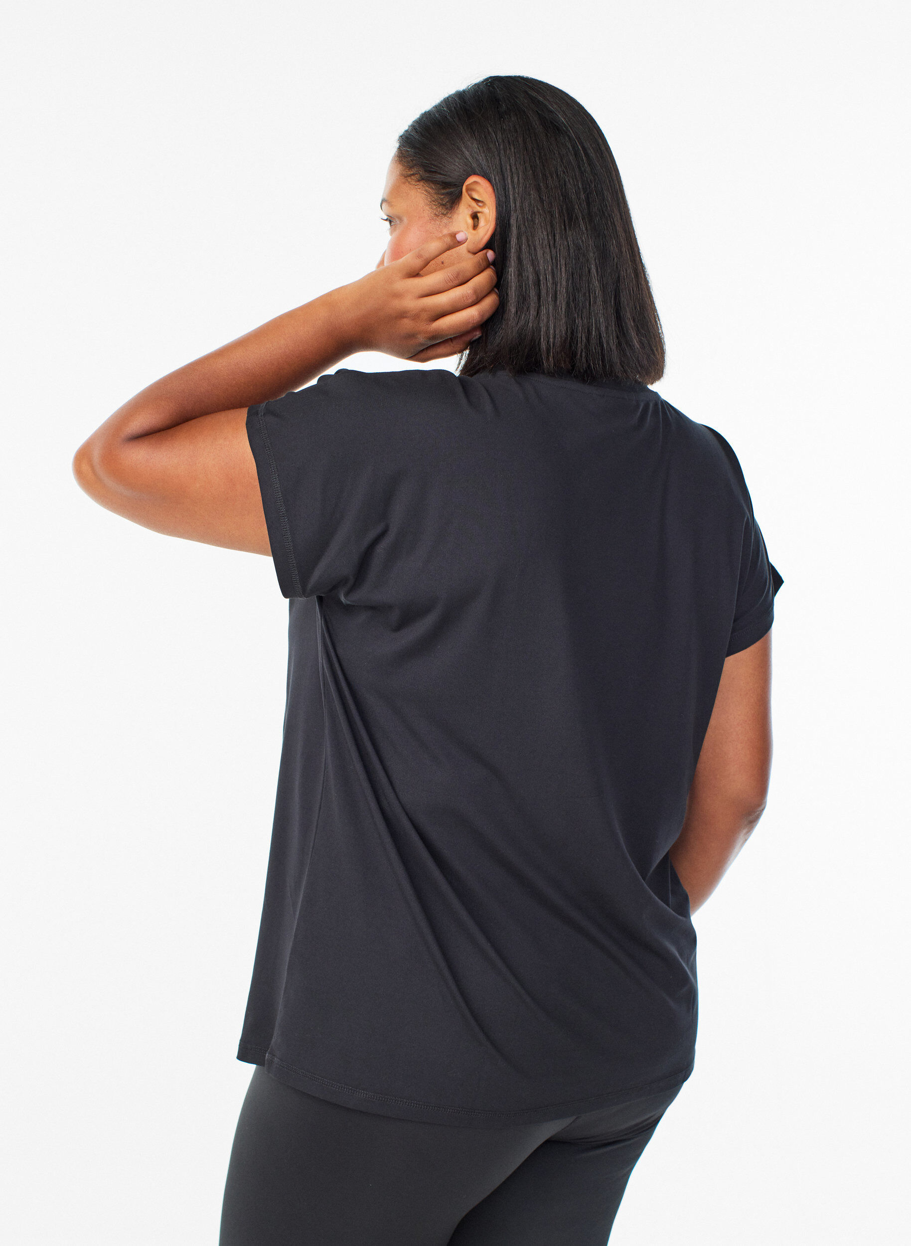 ZizziEnf&auml;rgad tr&auml;nings-T-shirt, Svart, Model image number 2