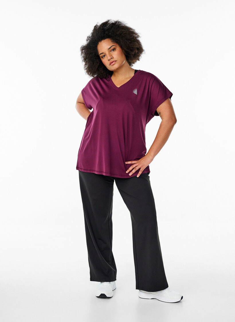 Tränings t-shirt med v-ringning och lös passform, Röd, Model image number 1