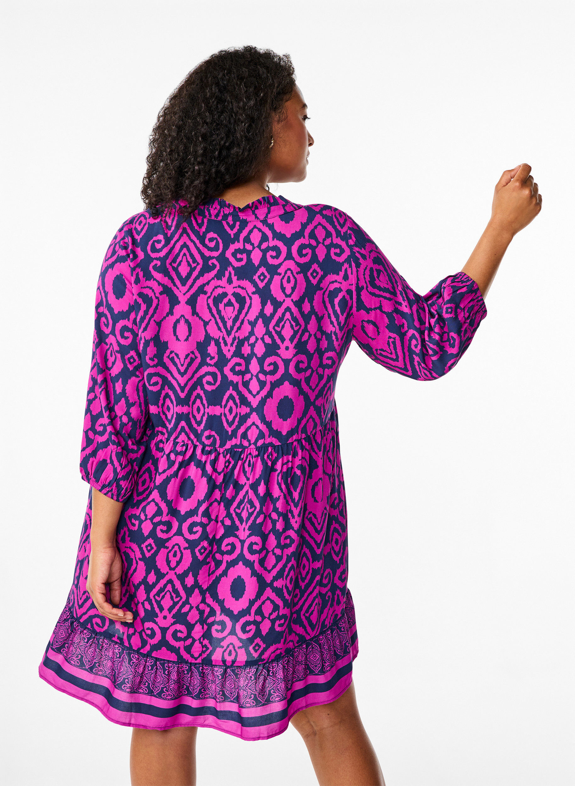 Zizzi Kort A-linjeformad kl&auml;nning med tryck, Night Sky AOP, Model image number 1