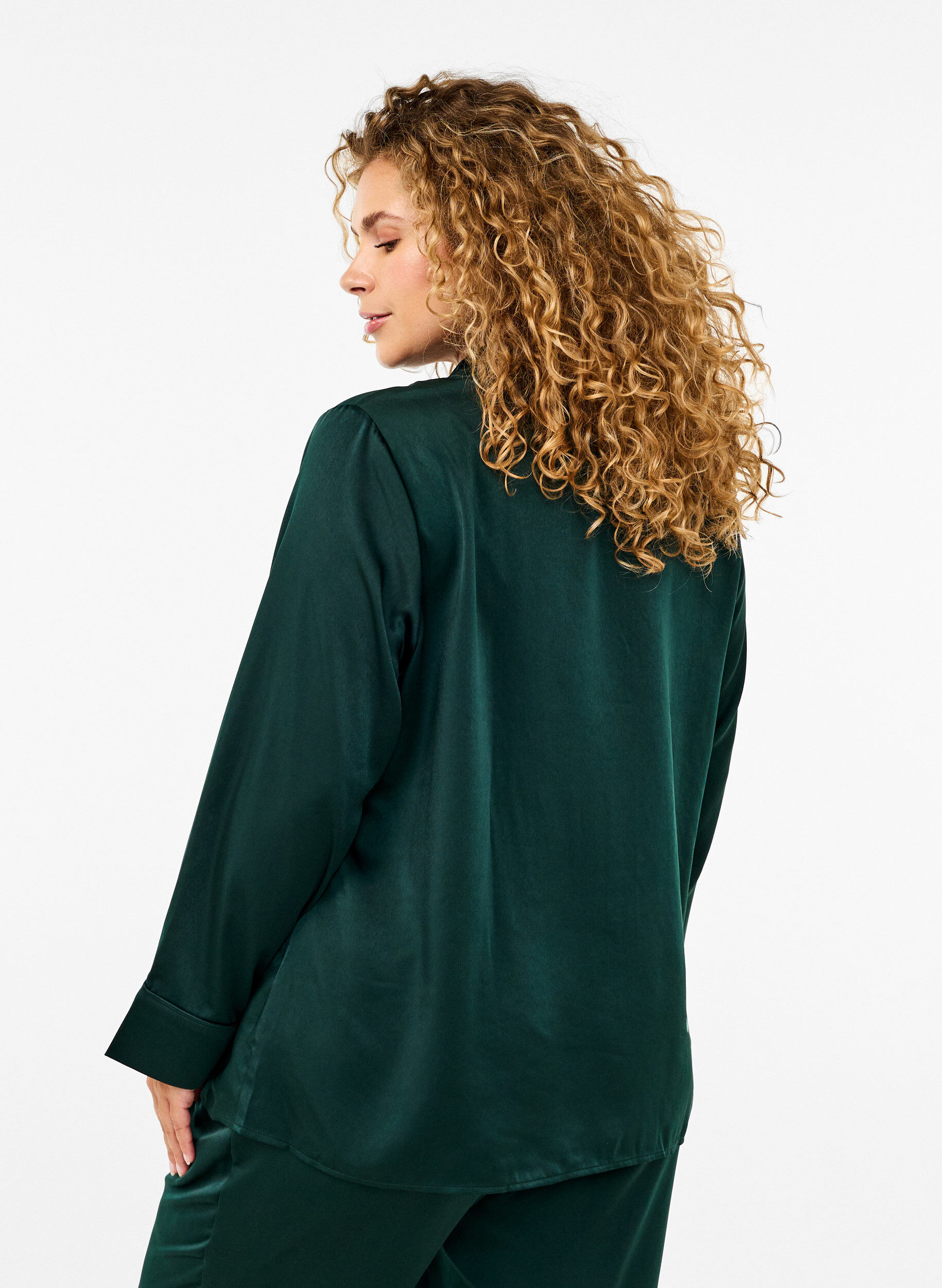 Zizzi Nattskjorta i satin, Scarab, Model image number 1