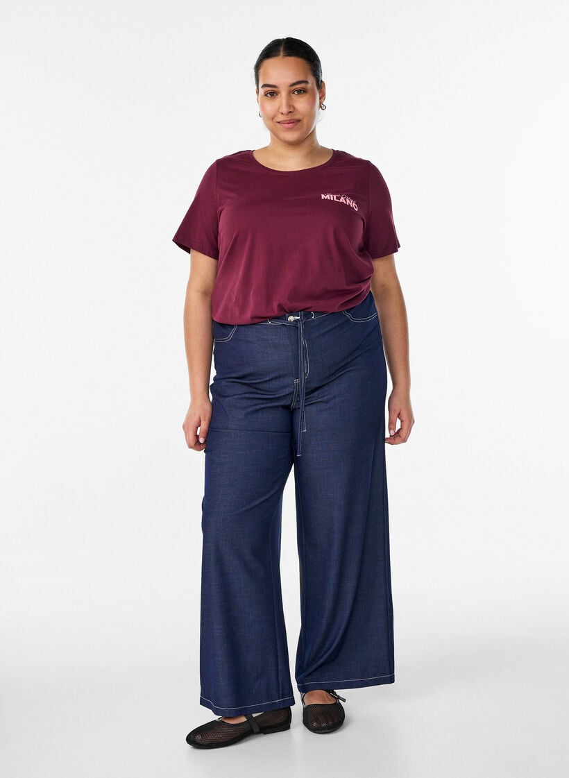 T-shirt med tryck, R&ouml;d, Model image number 1