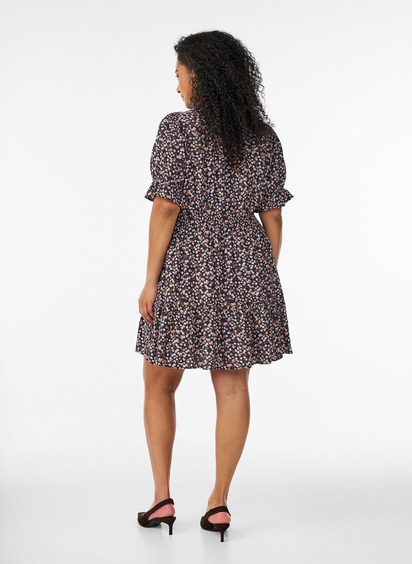 Kort kl&auml;nning i viskos med volangdetaljer, Bl&aring;, Model image number 2