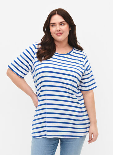 Randig T-shirt i ekologisk bomull, Blue Stripes, Model image number 0
