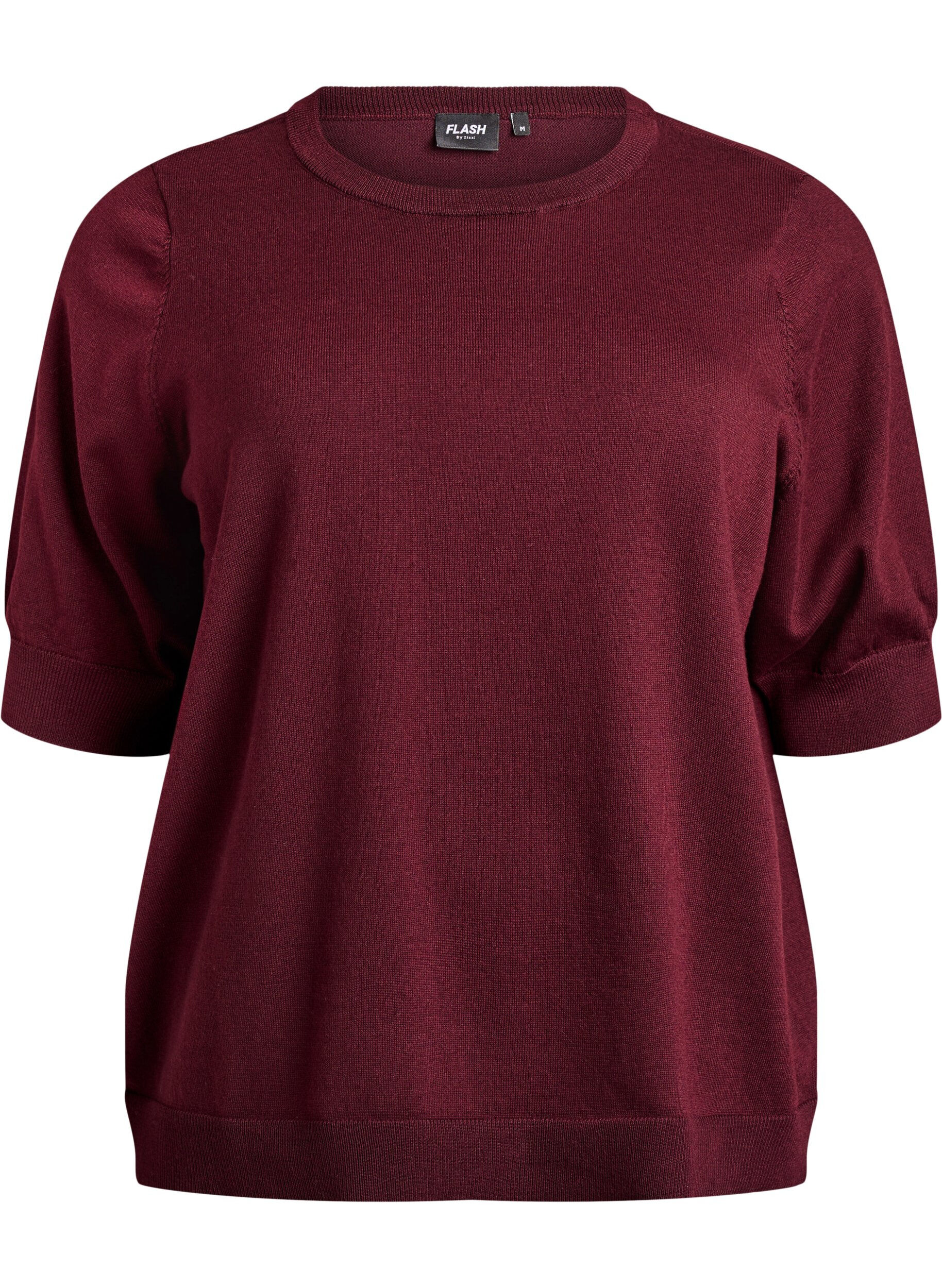 FLASH - Finstickad blus med korta &auml;rmar