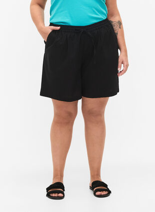 Lösa shorts i bomulls- och linneblandning, Black, Model image number 2