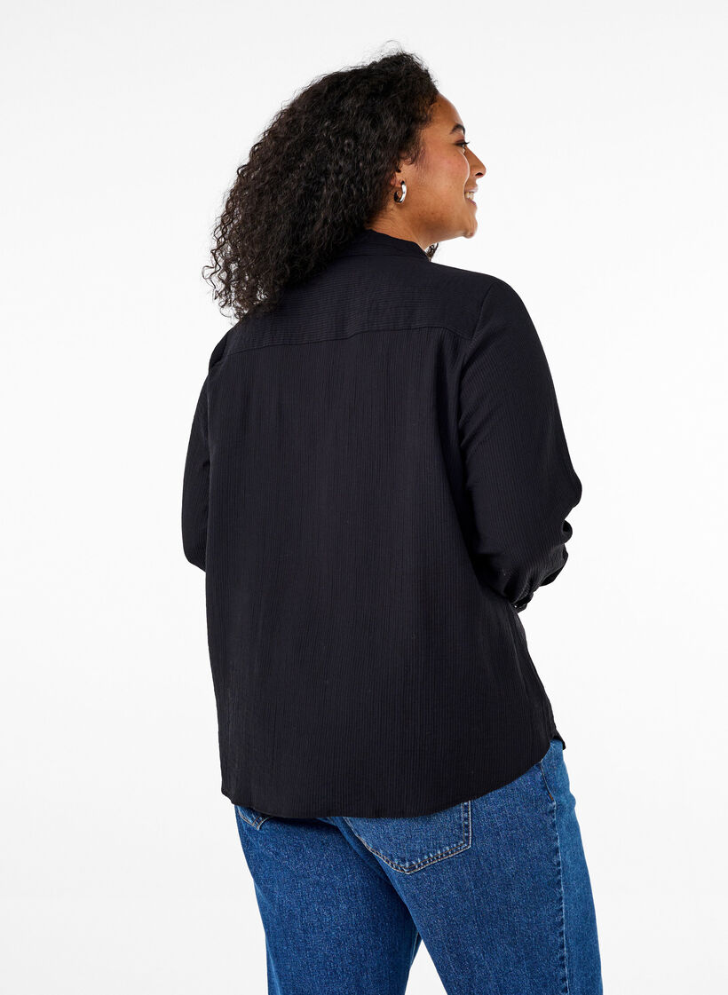 Skjorta med randig textur, Svart, Model image number 2