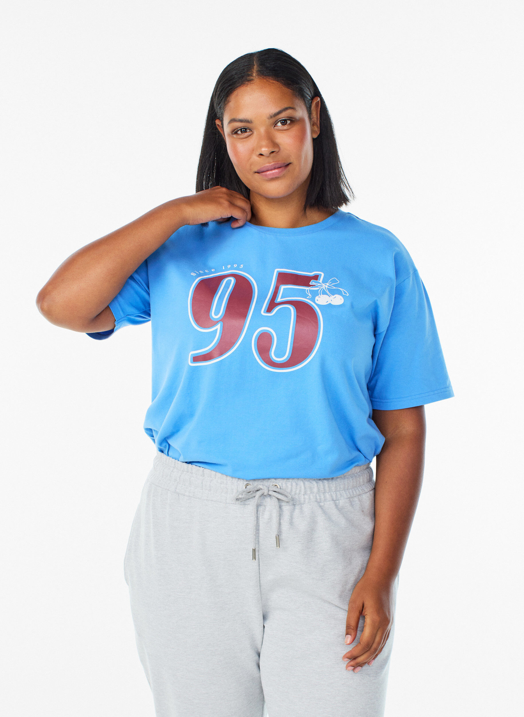 Sportig t-shirt i ekologisk bomull, Bl&aring;, Model