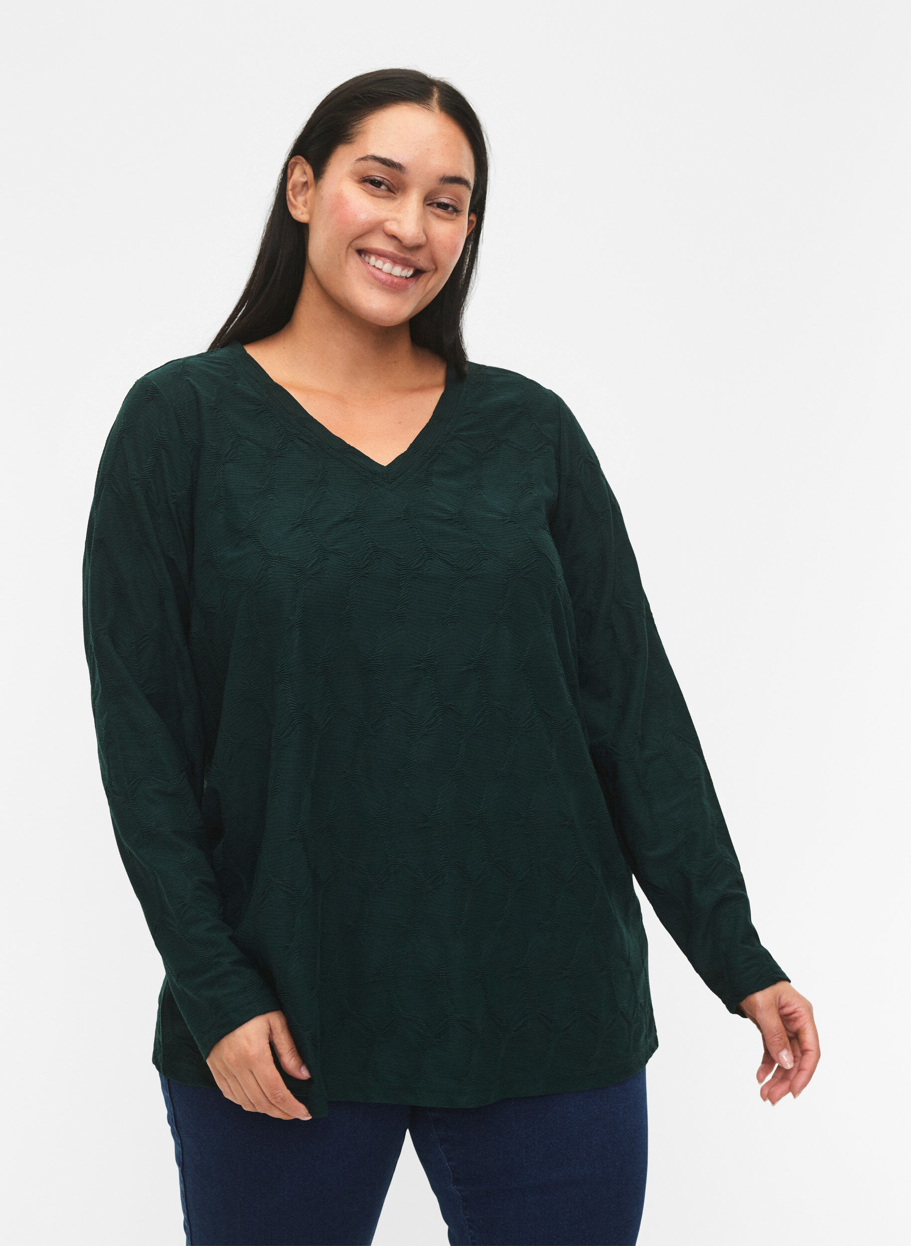 Zizzi FLASH &ndash; L&aring;ng&auml;rmad blus med struktur, Scarab, Model image number 0