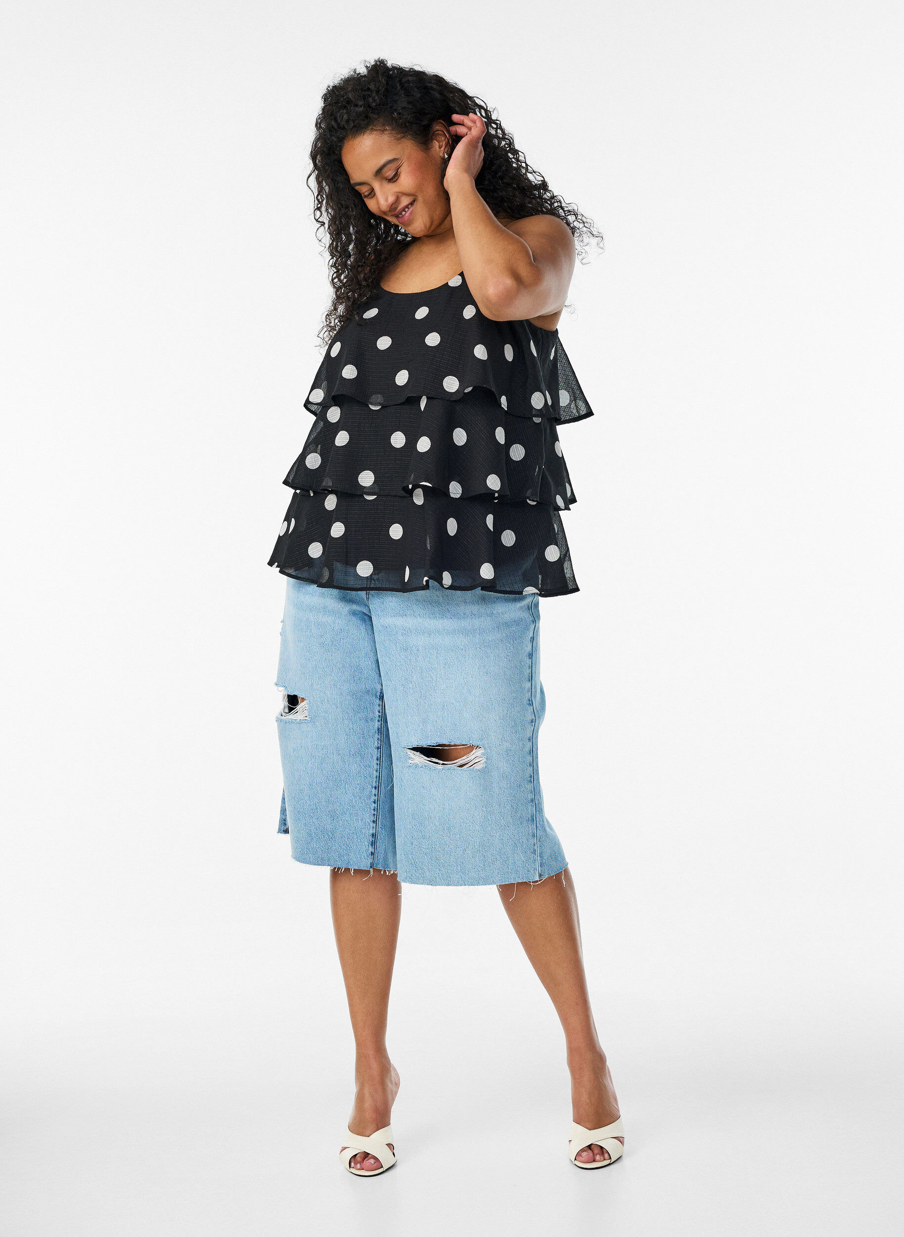 ZizziTopp i lager med volanger och spaghettiband, Svart, Model image number 1