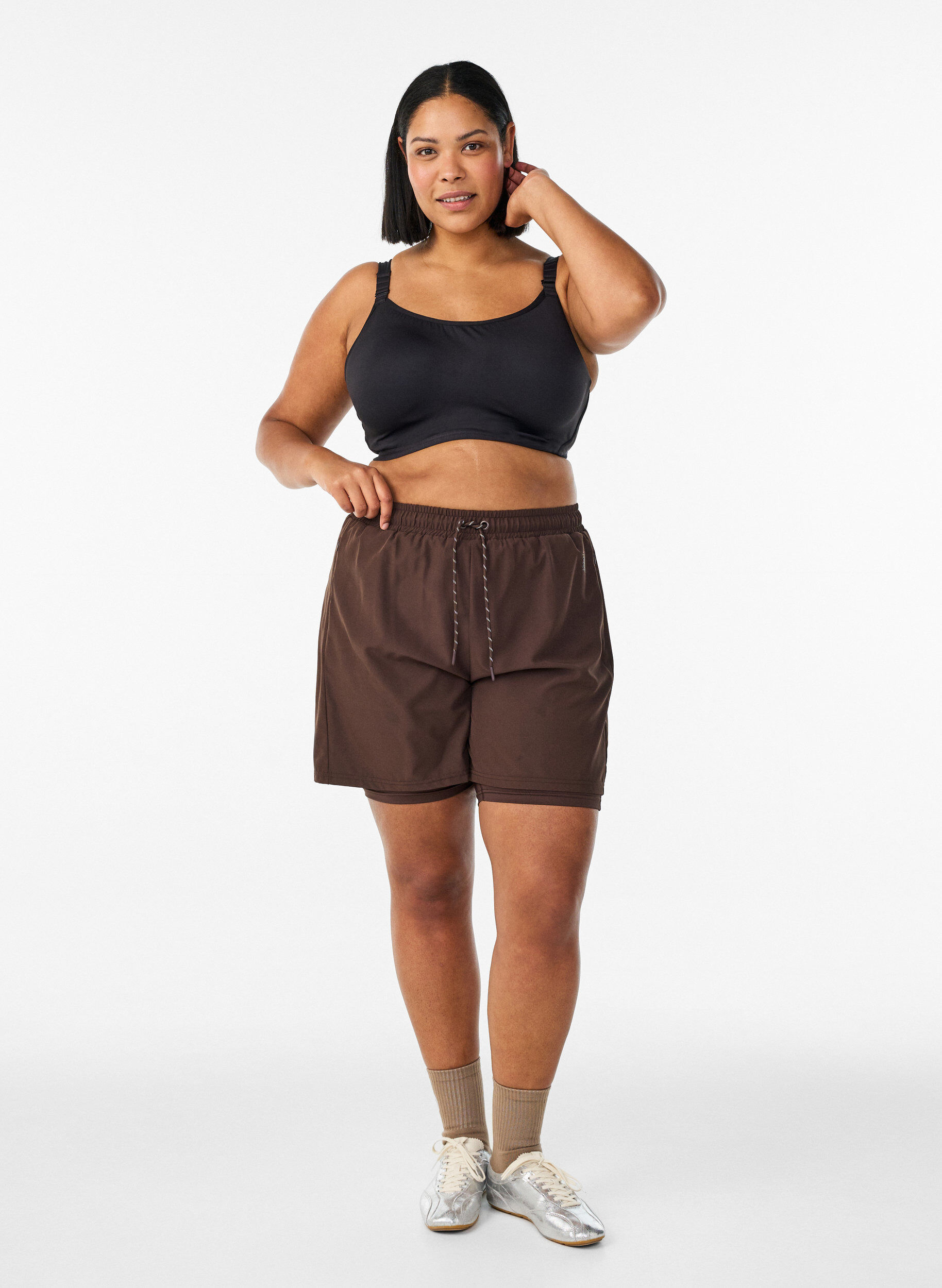 ZizziSport-BH med h&ouml;gt st&ouml;d med bygel och vadderade axelband, Svart, Model image number 1