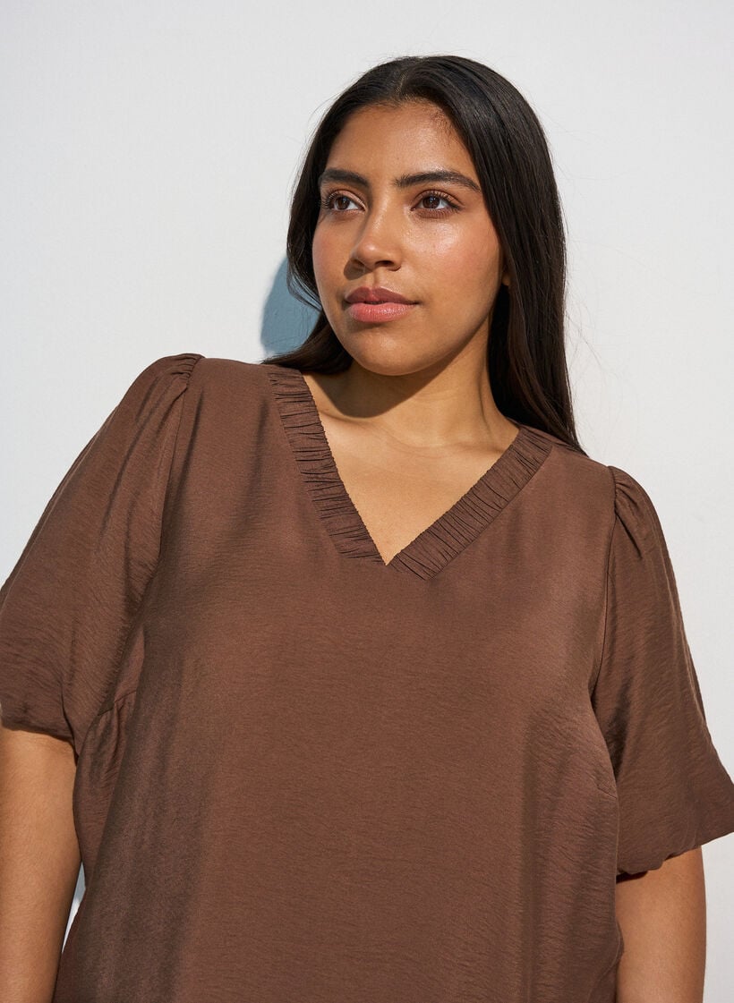 Blus med ballong&auml;rmar och v-ringning, Brun, Model image number 3