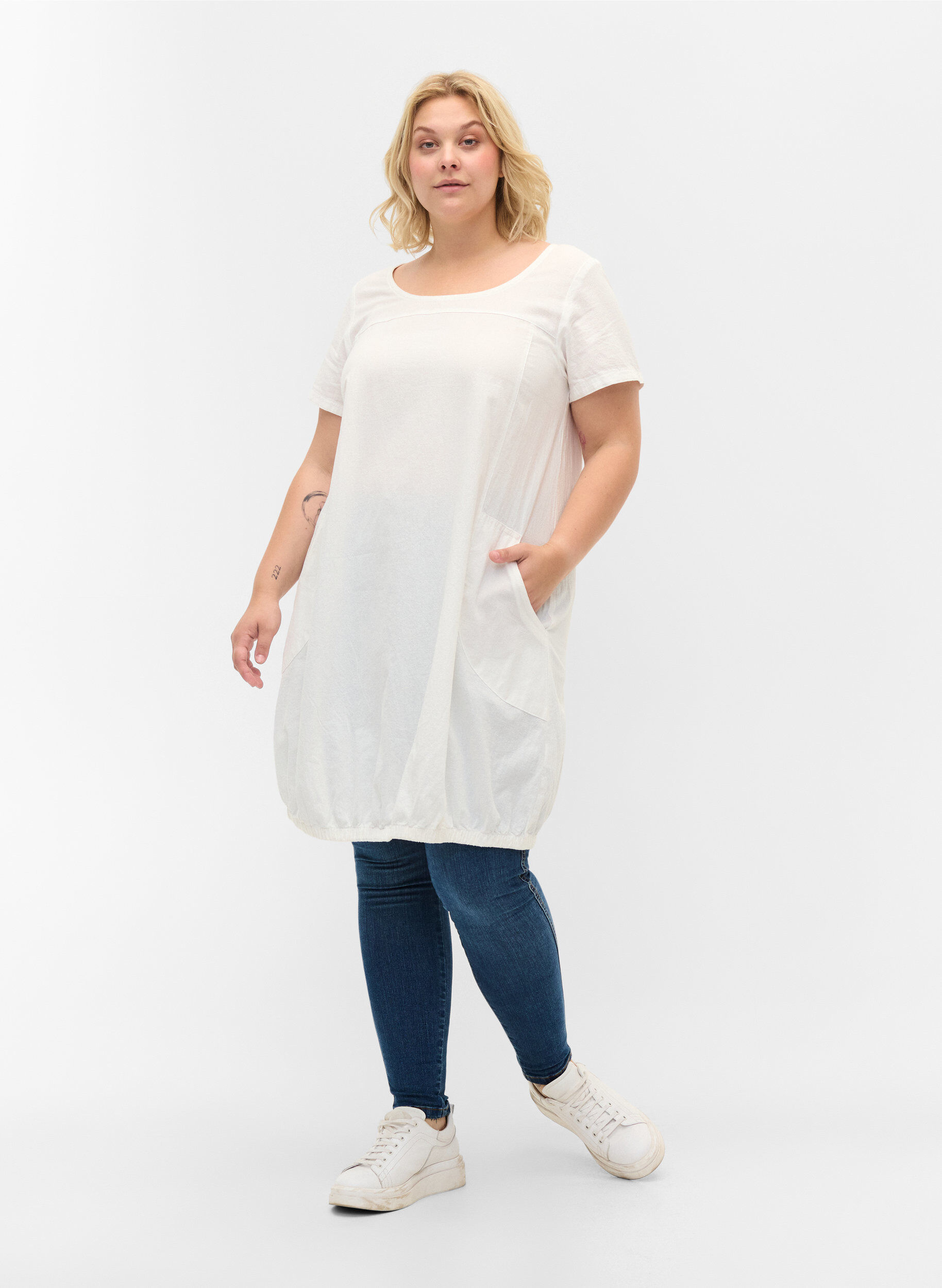 ZizziKort&auml;rmad kl&auml;nning i bomull, Vit, Model image number 1