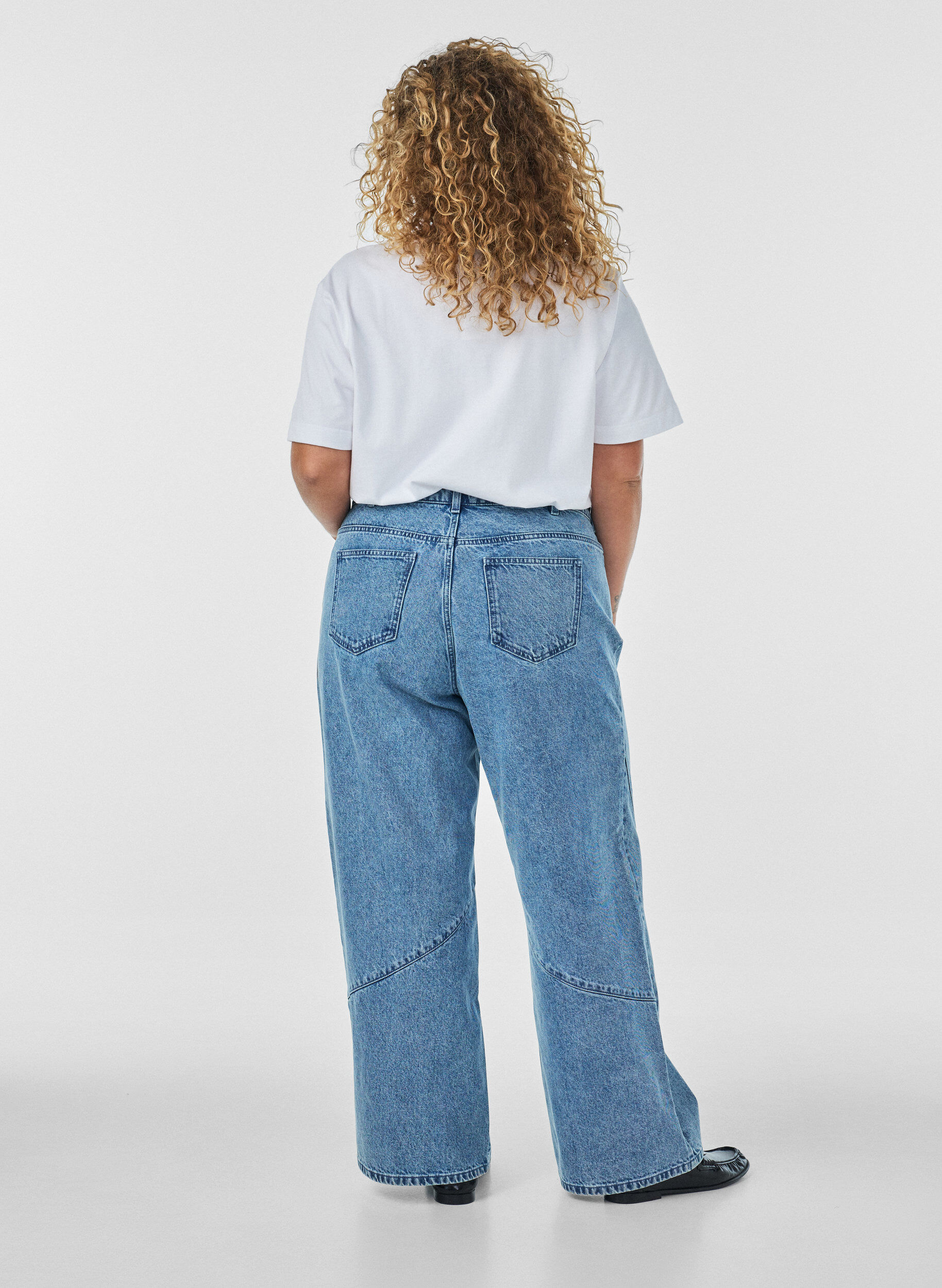 ZizziJeans med bred passform och s&ouml;mdetaljer, Bl&aring;, Model image number 1