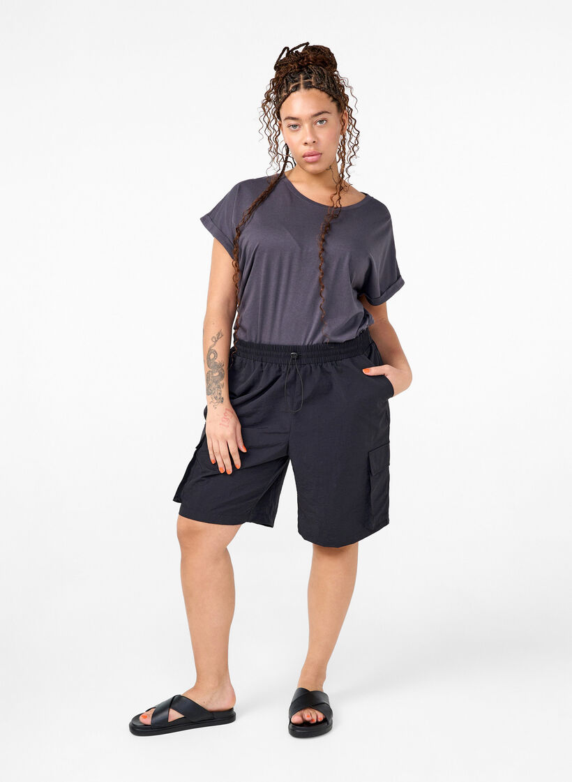 Kortärmad t-shirt i bomullsblandning, Grå, Model image number 1