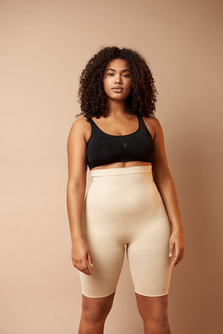 Shapewear shorts med h&ouml;gmidja, Beige, Image image number 1