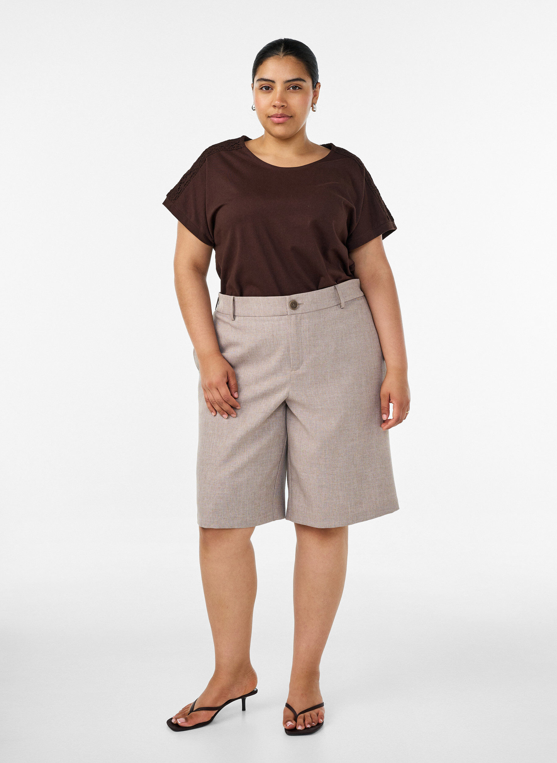 ZizziT-shirt i bomull med virkad detalj, Brun, Model image number 1