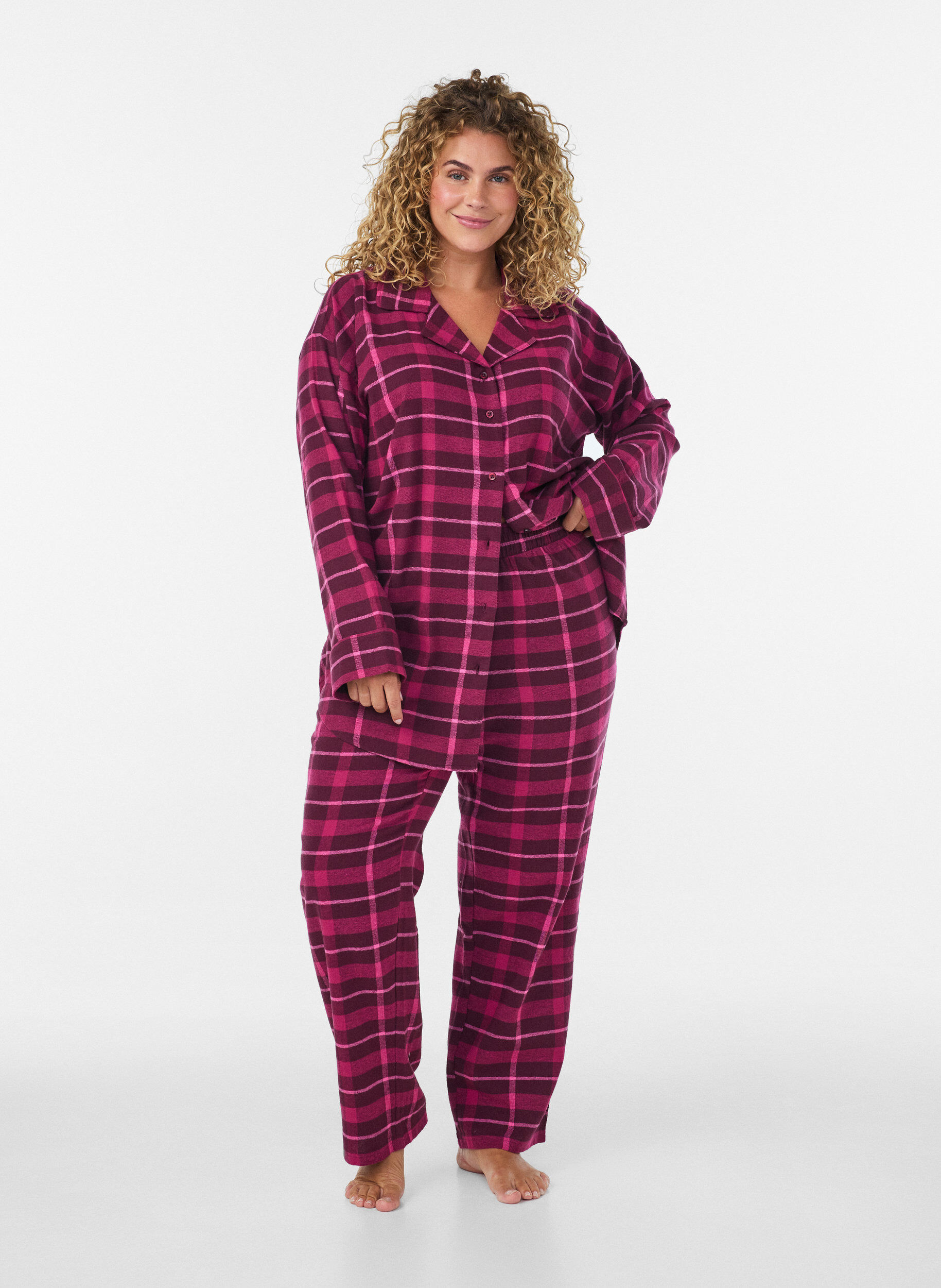 ZizziRutiga pyjamasbyxor i bomull, R&ouml;d, Model image number 0
