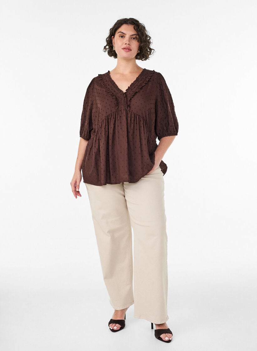 Blus i viskos med prickig textur och v-ringning, Brun, Model image number 1