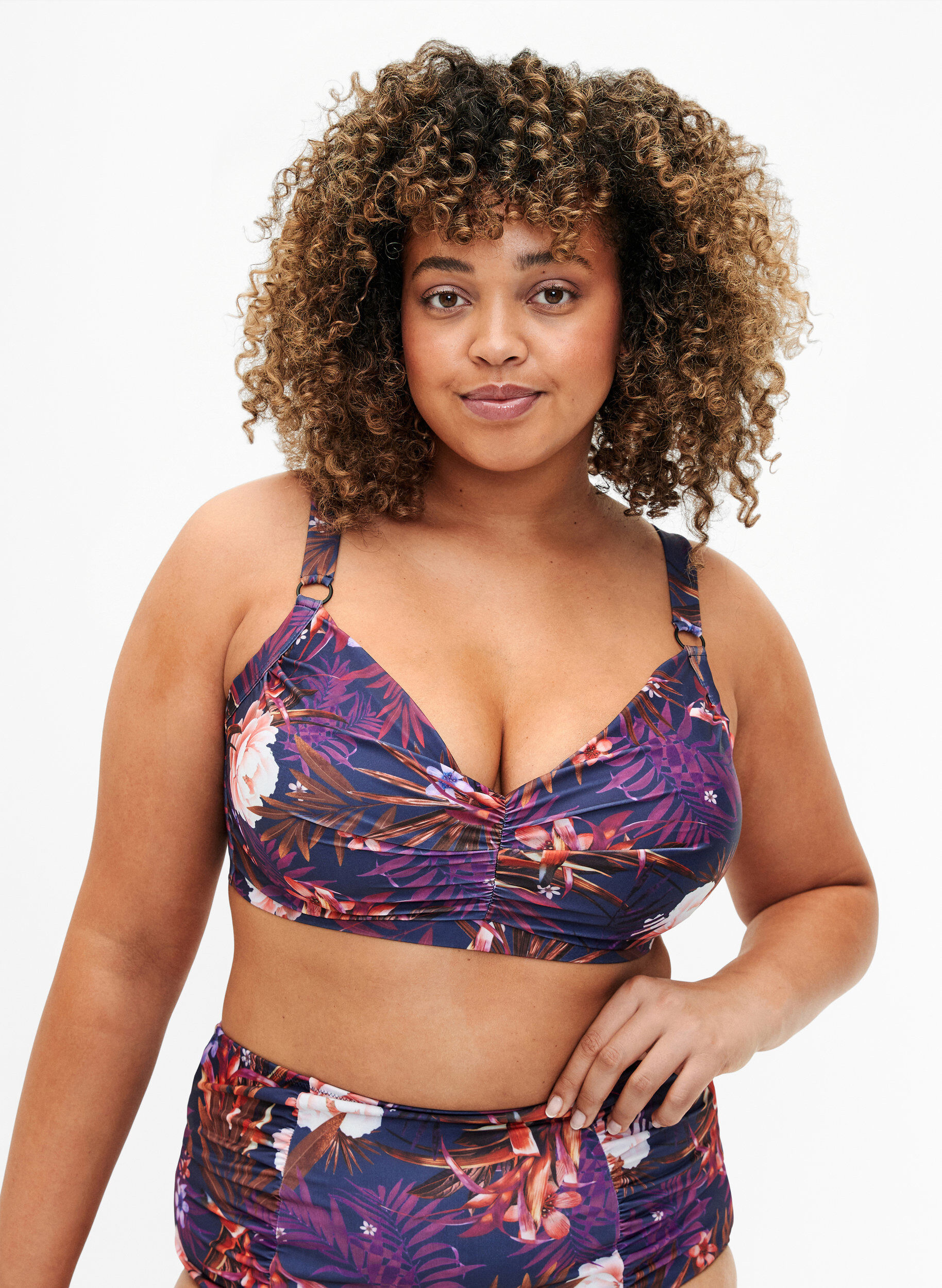 Zizzi Bikinibeh&aring; med tryck och bygel, Purple Flower, Model image number 0
