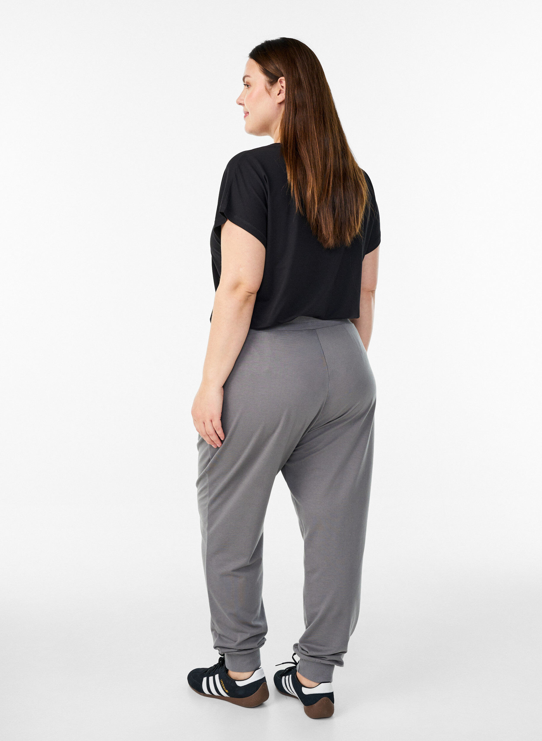 ZizziL&ouml;st sittande tr&auml;ningsbyxor med fickor, Gr&aring;, Model image number 2