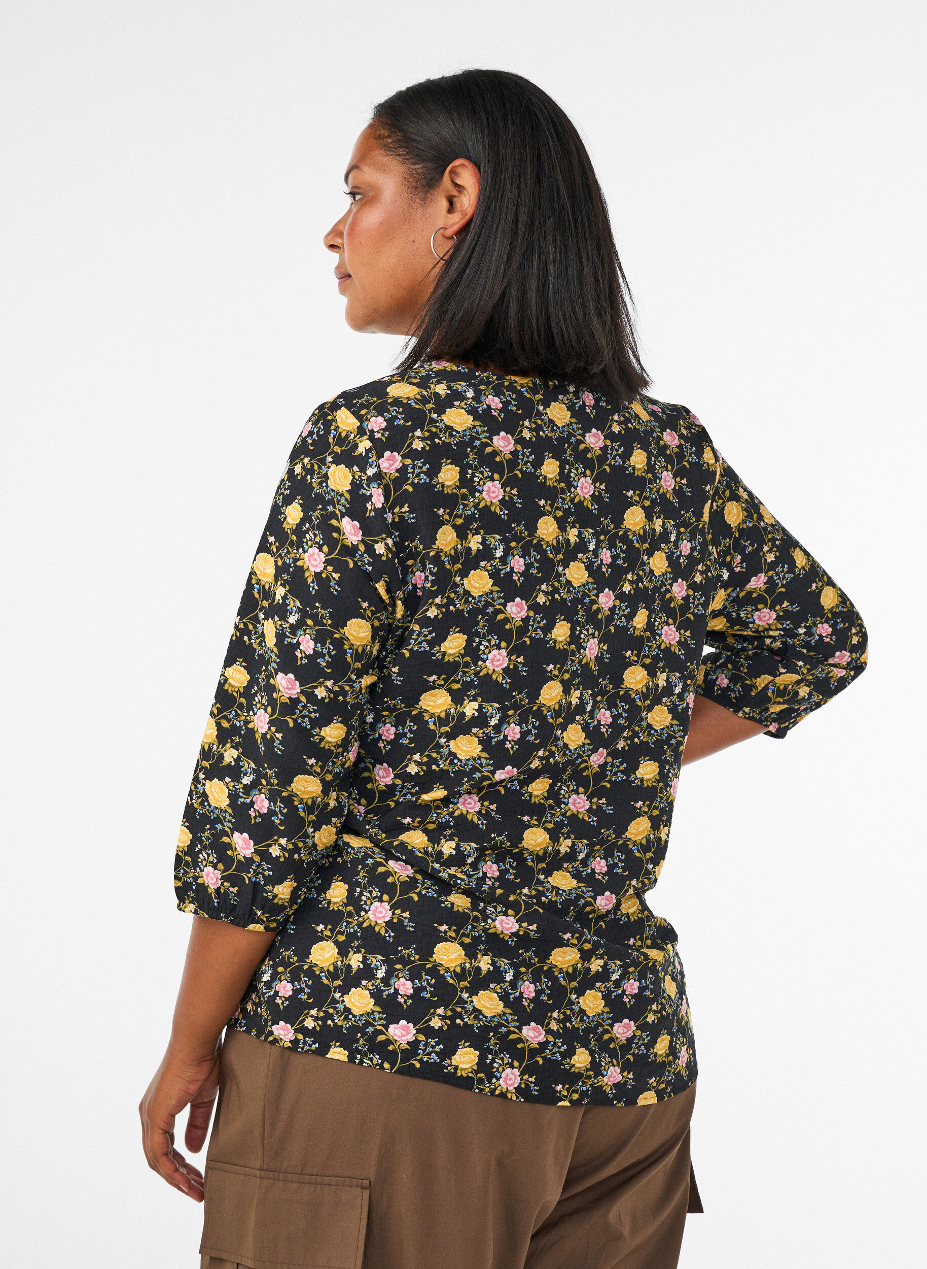 ZizziM&ouml;nstrad blus i viskos med 3/4-&auml;rm, Svart, Model image number 2