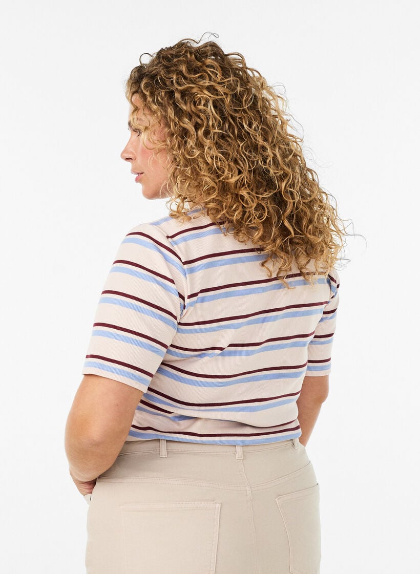 Ribbad t-shirt med r&auml;nder och knappdetalj, Lila, Model image number 2