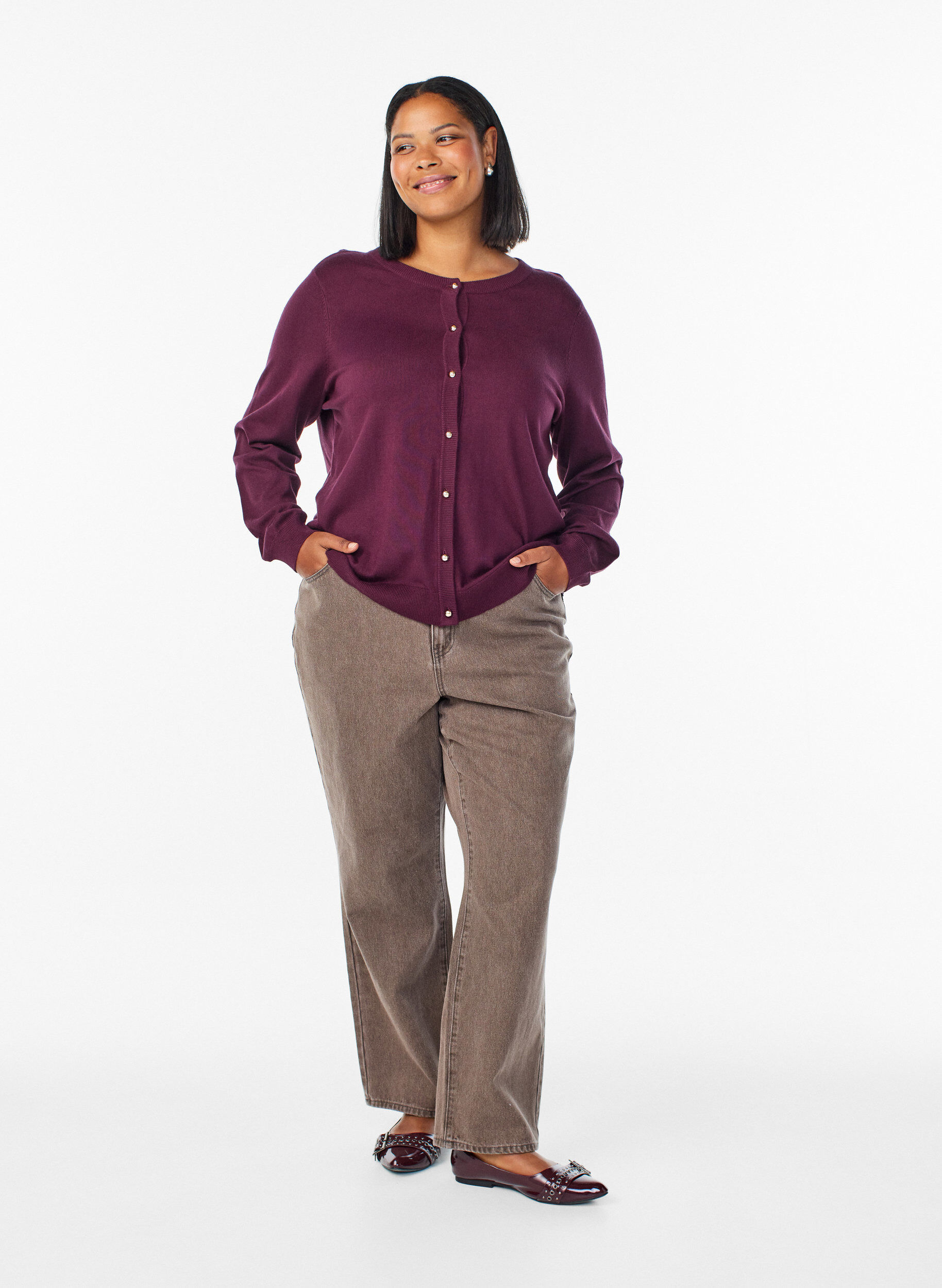 Zizzi Finstickad kofta med kulknappar, R&ouml;d, Model image number 1