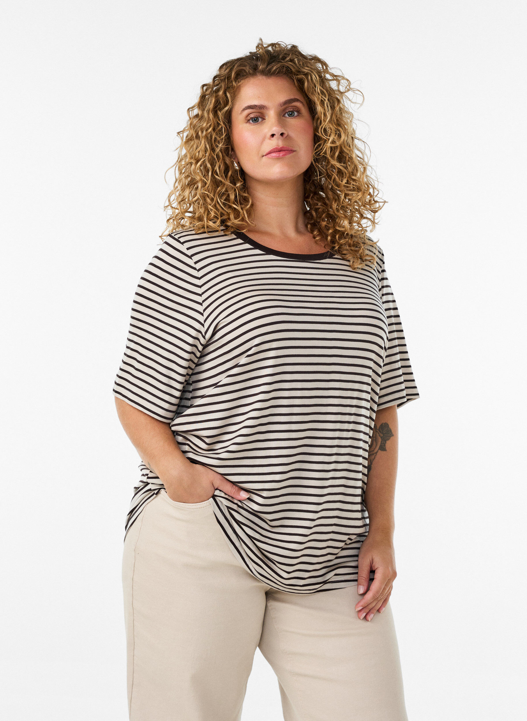 ZizziT-shirt i TENCEL&trade; Lyocell med r&auml;nder, Brun, Model image number 0
