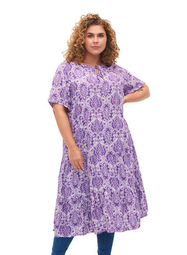 Kortärmad viskosklänning med tryck, D. Lavender Oriental, Model image number 0