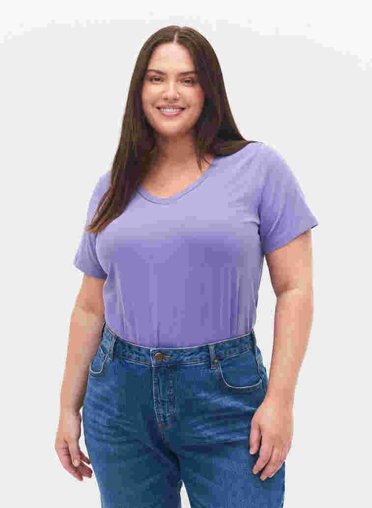 Enfärgad t-shirt i bomull, Veronica, Model