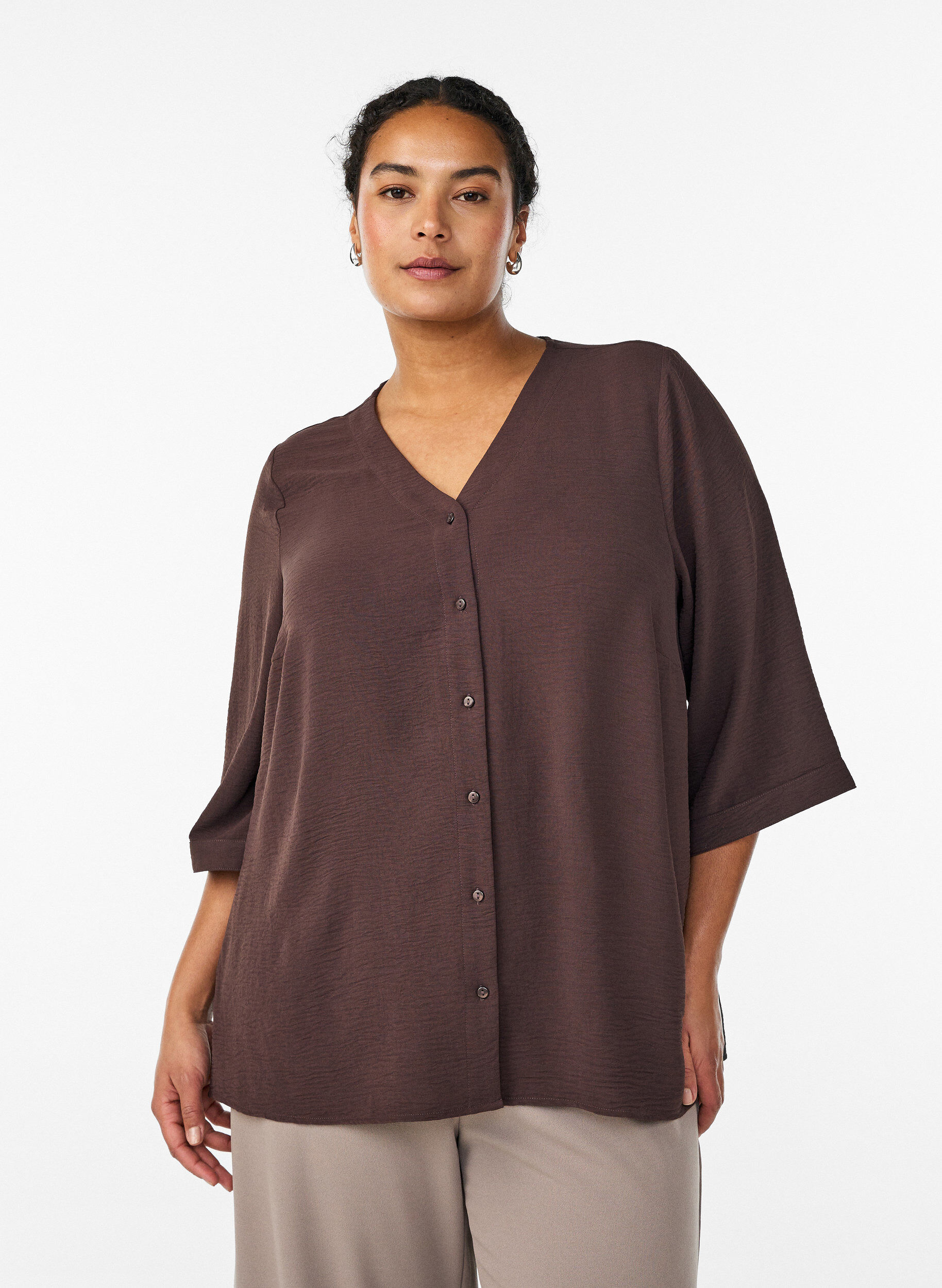 ZizziSkjortblus med v-ringning och 3/4-&auml;rm, Brun, Model image number 0