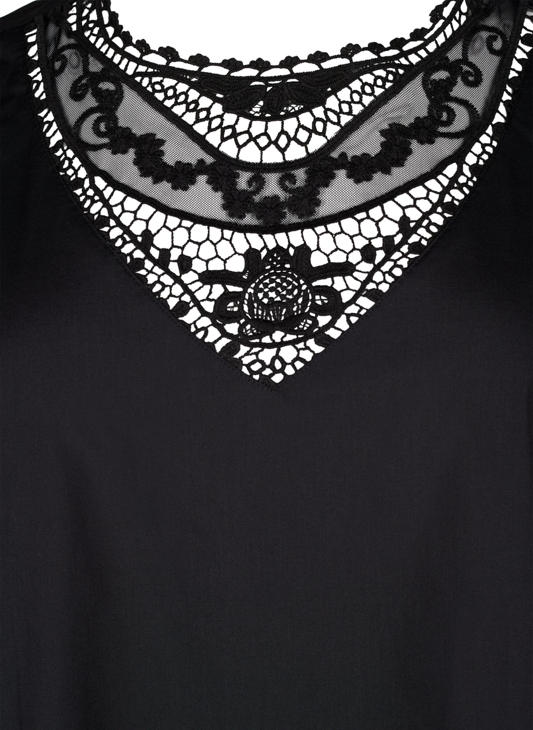 Zizzi Kort&auml;rmad blus med spetsdetalj, Black, Packshot image number 2