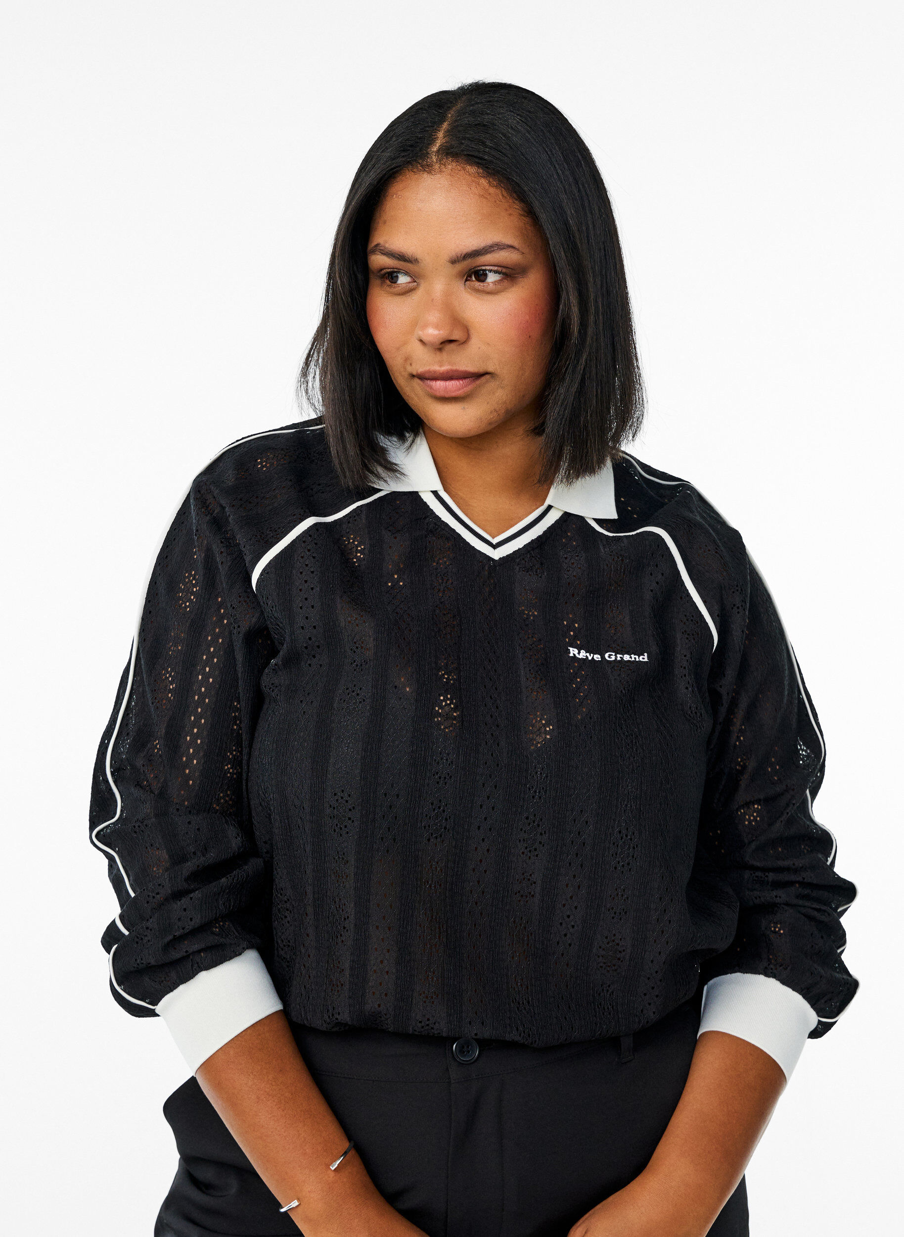 Zizzi Blus i texturerad jersey med kontrastdetaljer, Svart, Model image number 0