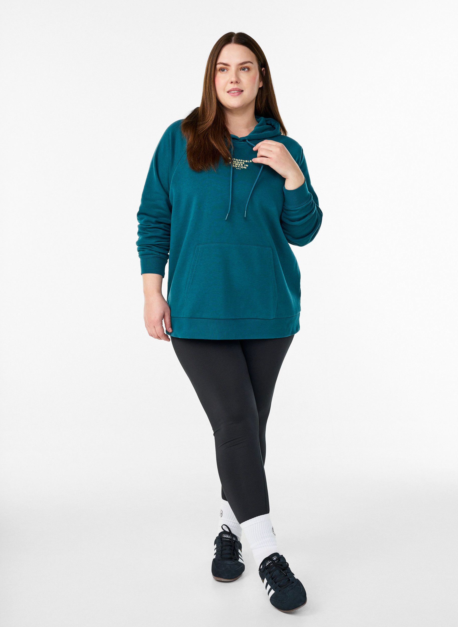 ZizziHuvtr&ouml;ja med broderat motiv framtill, Gr&ouml;n, Model image number 1