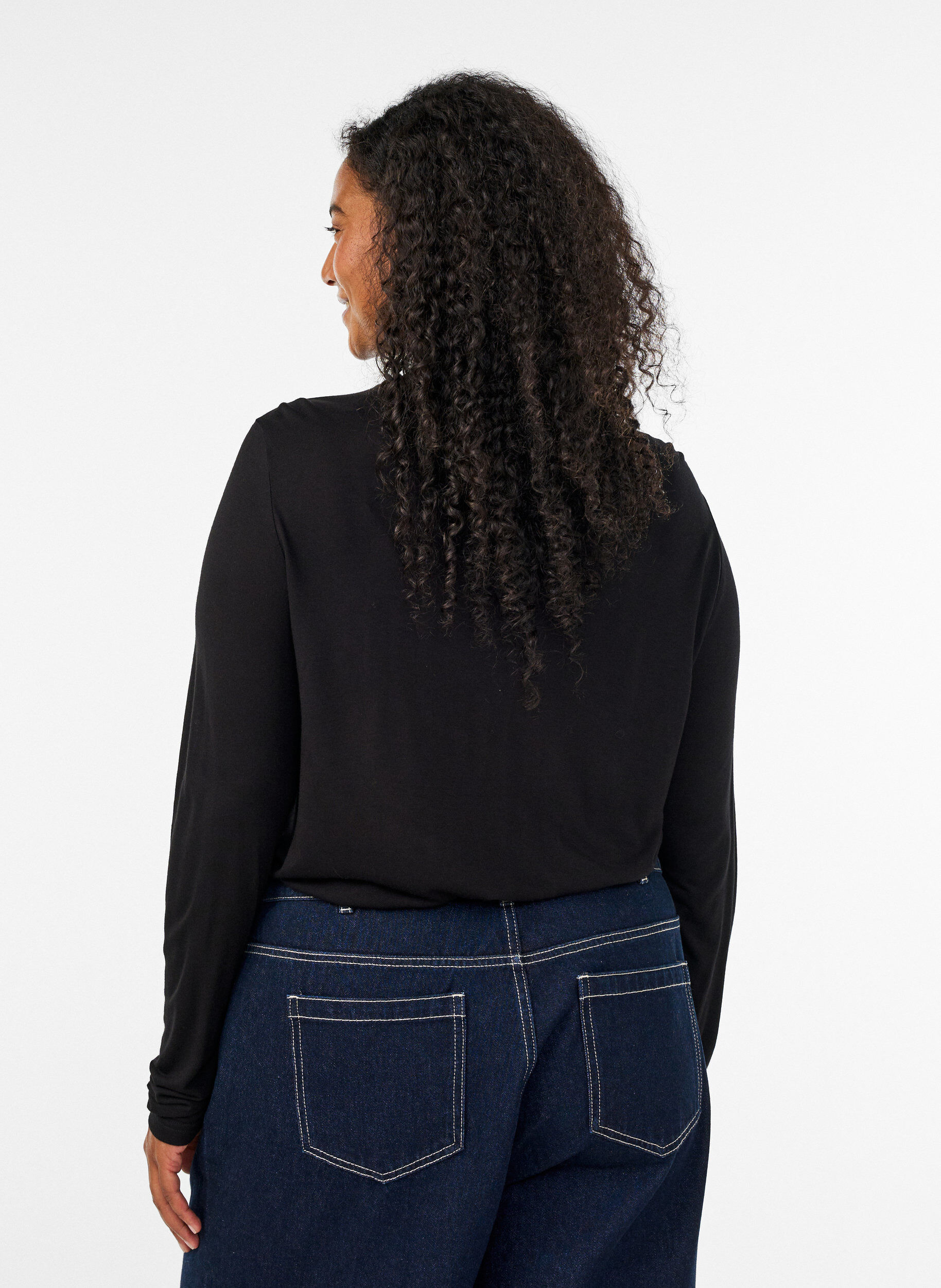 ZizziBlus i viskosjersey med h&ouml;g hals, Svart, Model image number 2