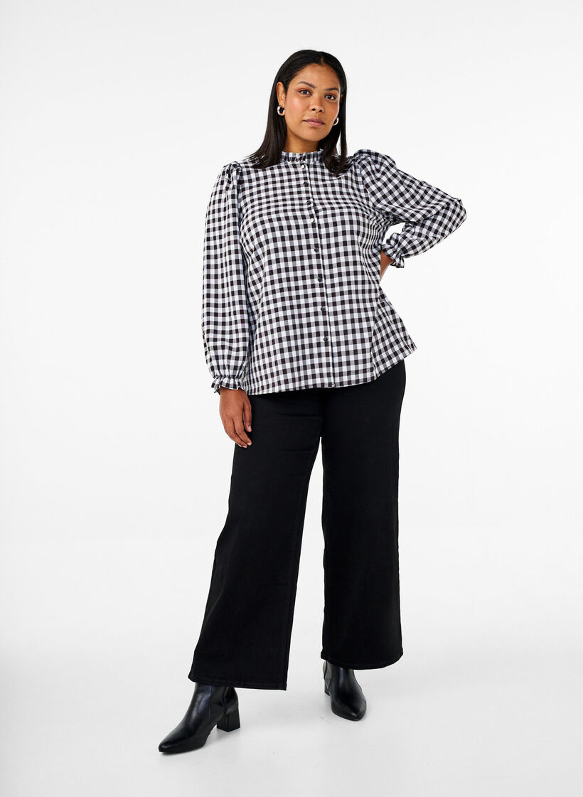 Rutig skjortblus med volangdetaljer, Black/W. Gingham, Model image number 3