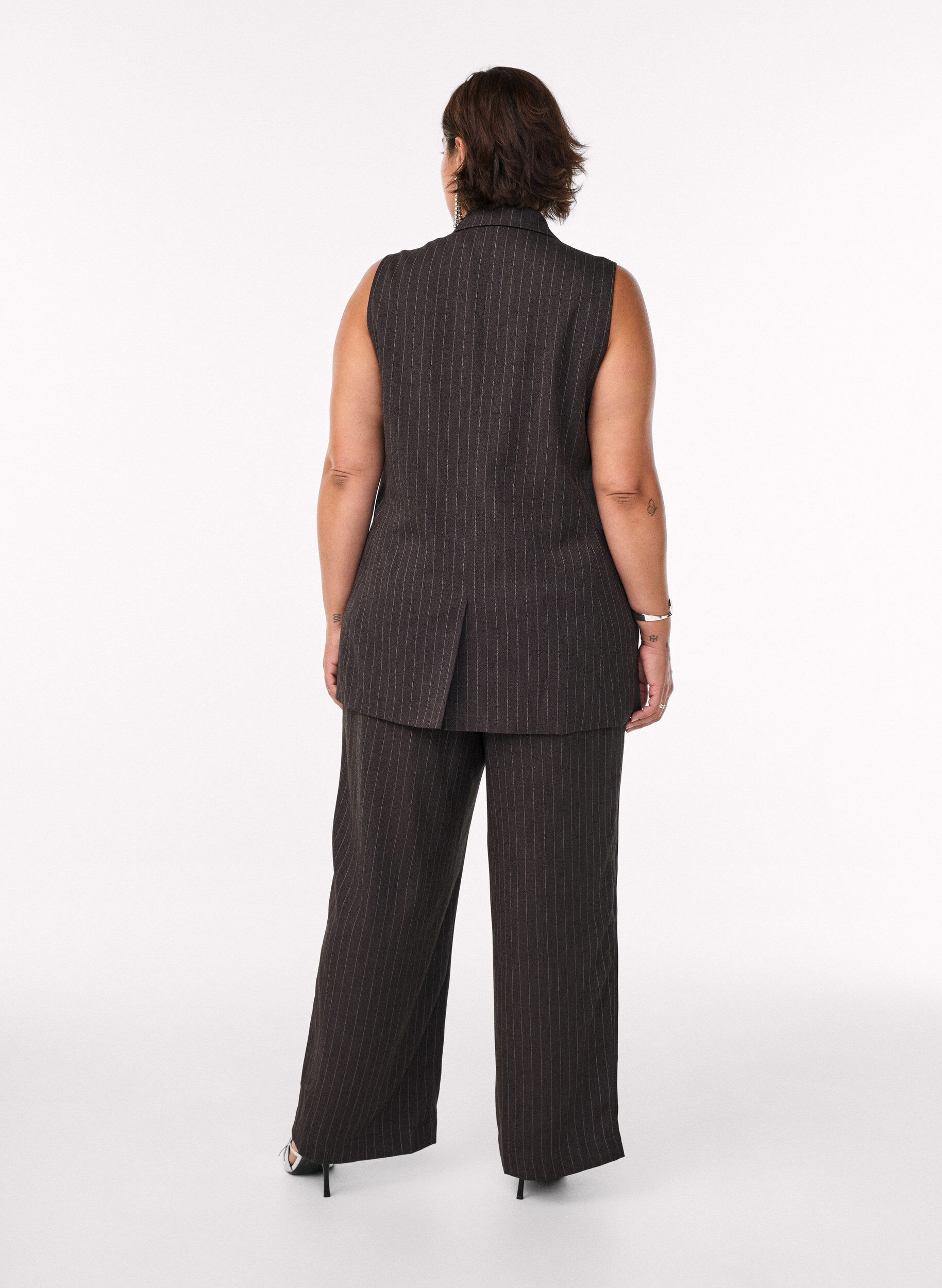 Zizzi Byxor med vida ben och h&ouml;g midja, Brun, Model image number 1