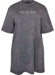 L&ouml;s t-shirtkl&auml;nning med tv&auml;ttad look, Gr&aring;
