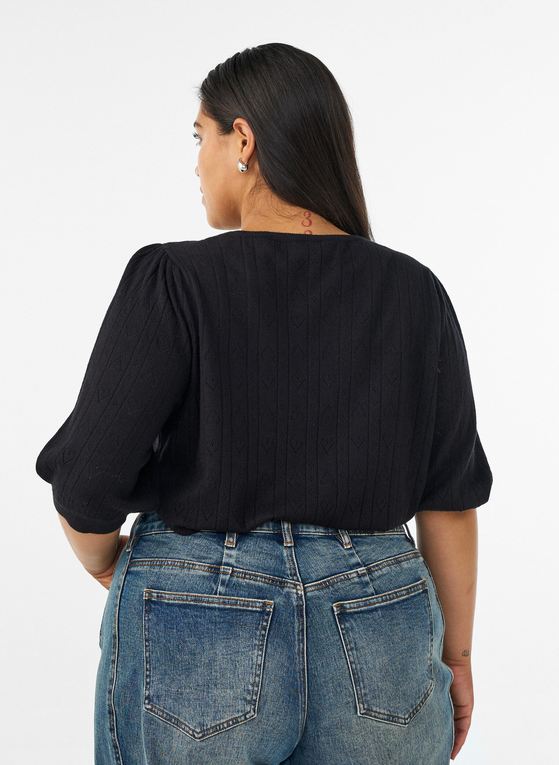 ZizziKort&auml;rmad stickad blus med pointellem&ouml;nster, Svart, Model image number 2