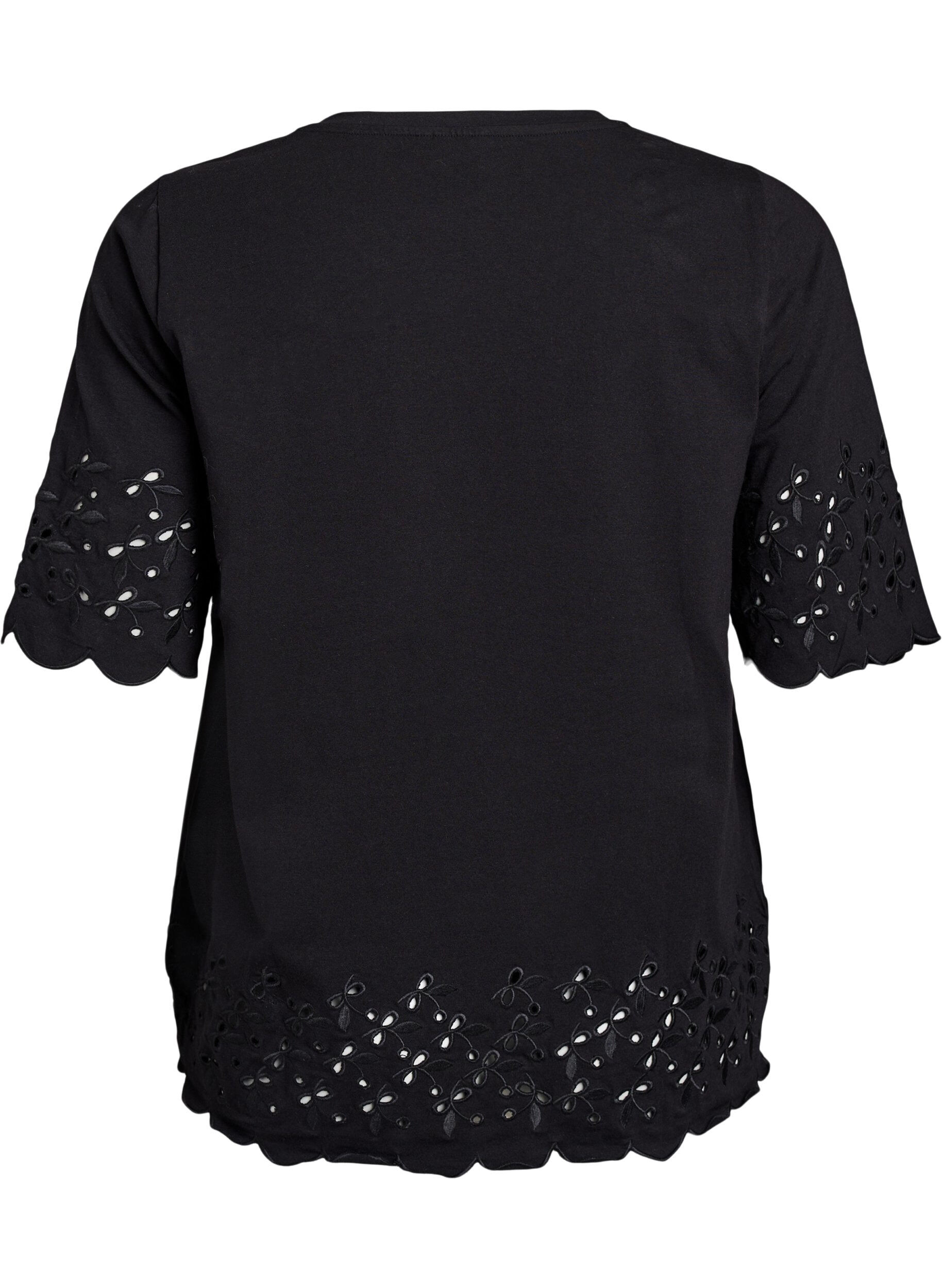 Zizzi T-shirt med broderie anglaise och skulpterade kanter, Svart, Packshot image number 1