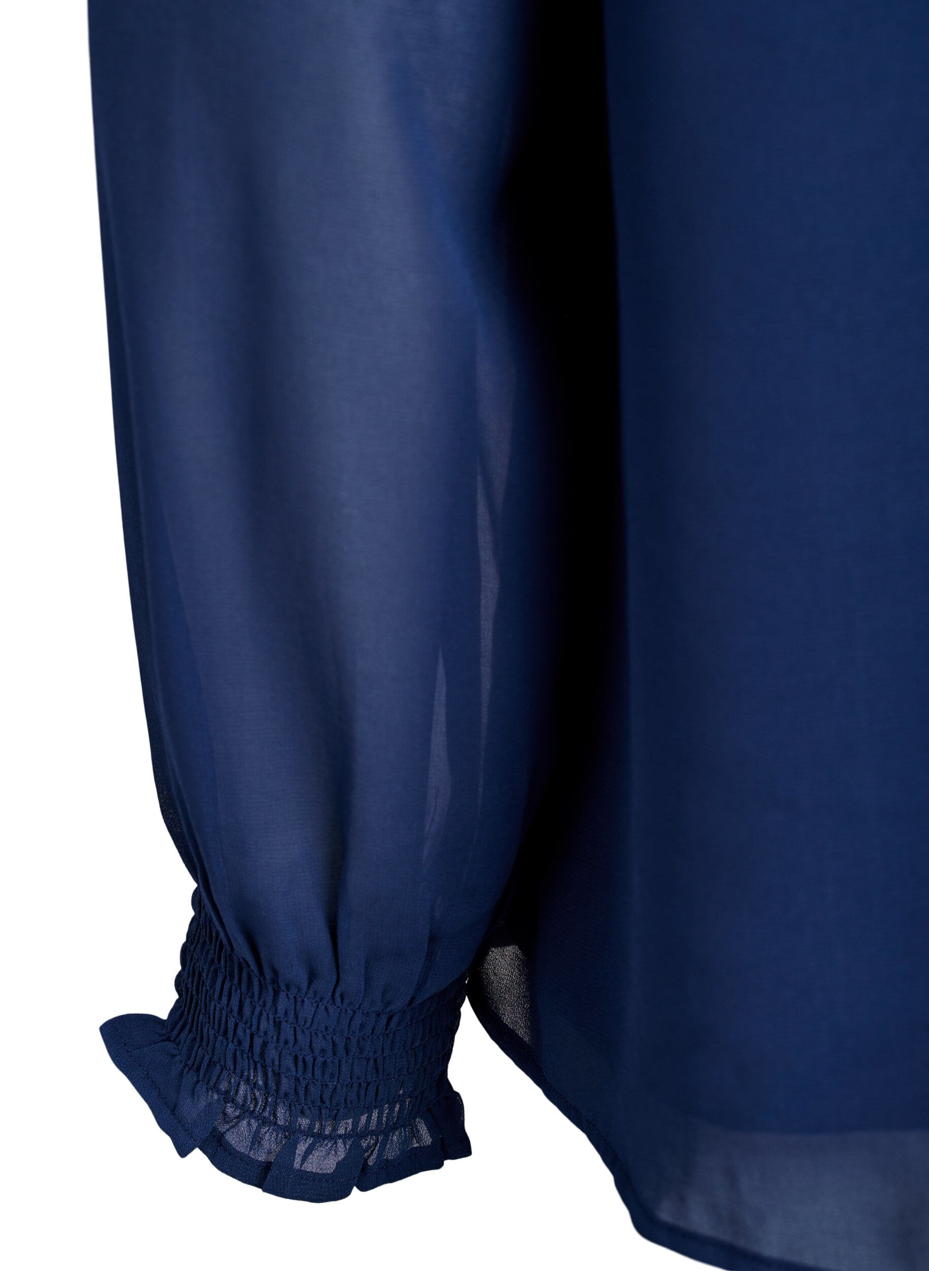 Zizzi Blus med genomskinliga &auml;rmar och smock, Bl&aring;, Packshot image number 3