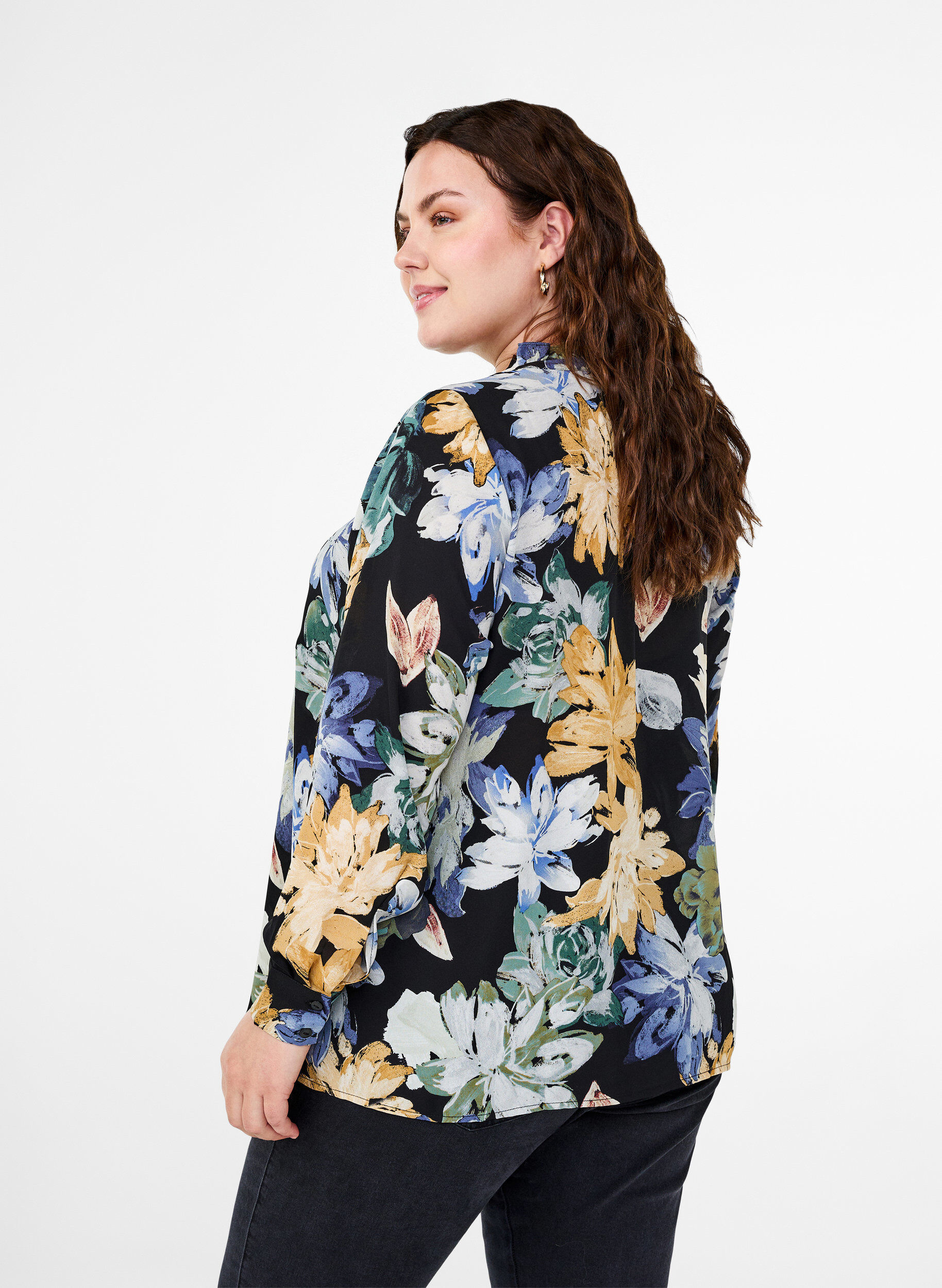 Zizzi L&aring;ng&auml;rmad blus med blommigt tryck, Yellow Flower AOP, Model image number 1