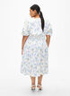 Blommig satinklänning med puffärmar, Off White Blue Fl., Model image number 1