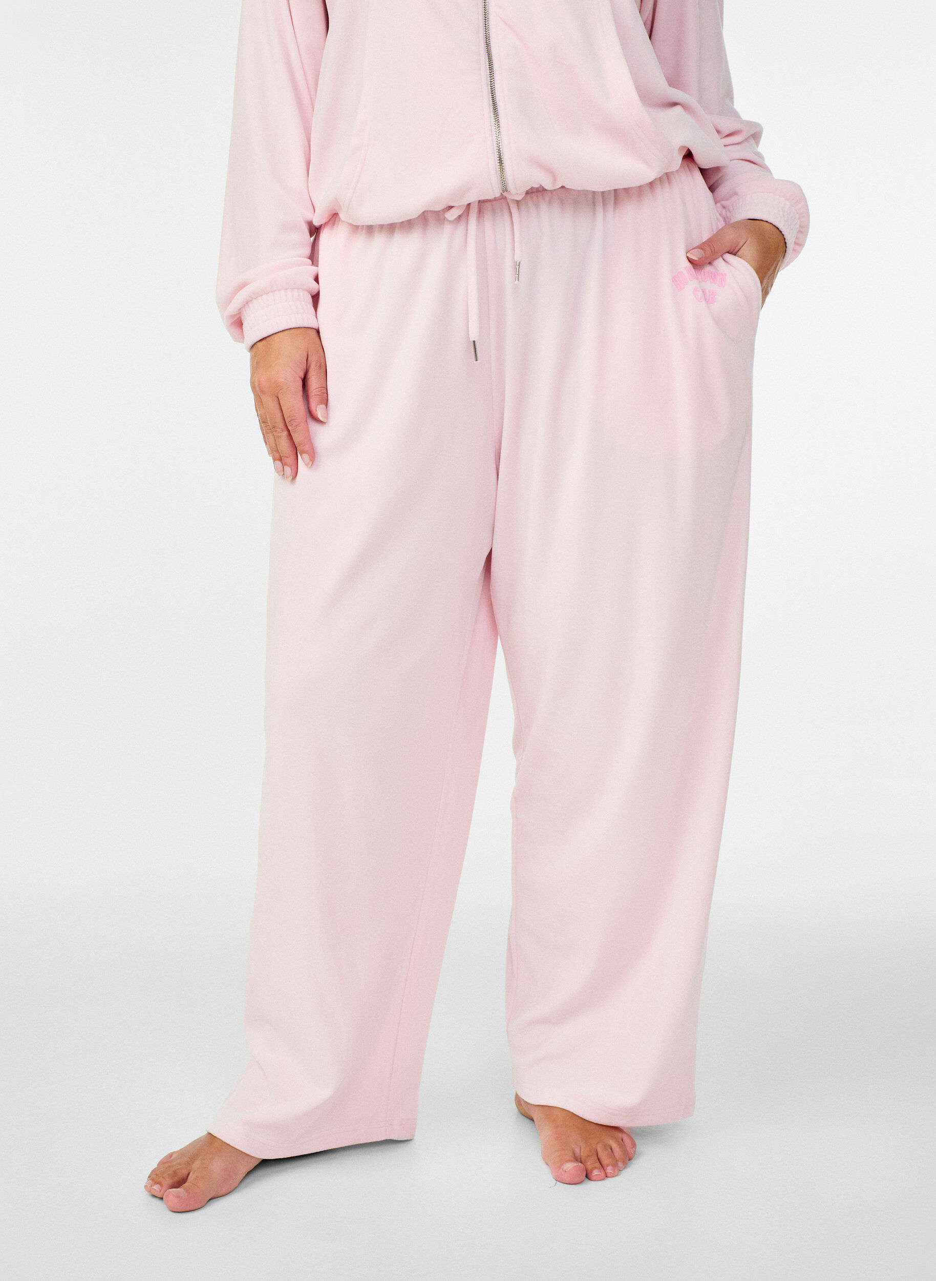 Zizzi L&ouml;sa byxor i velour med h&ouml;g midja och fickor, Rosa, Model image number 1