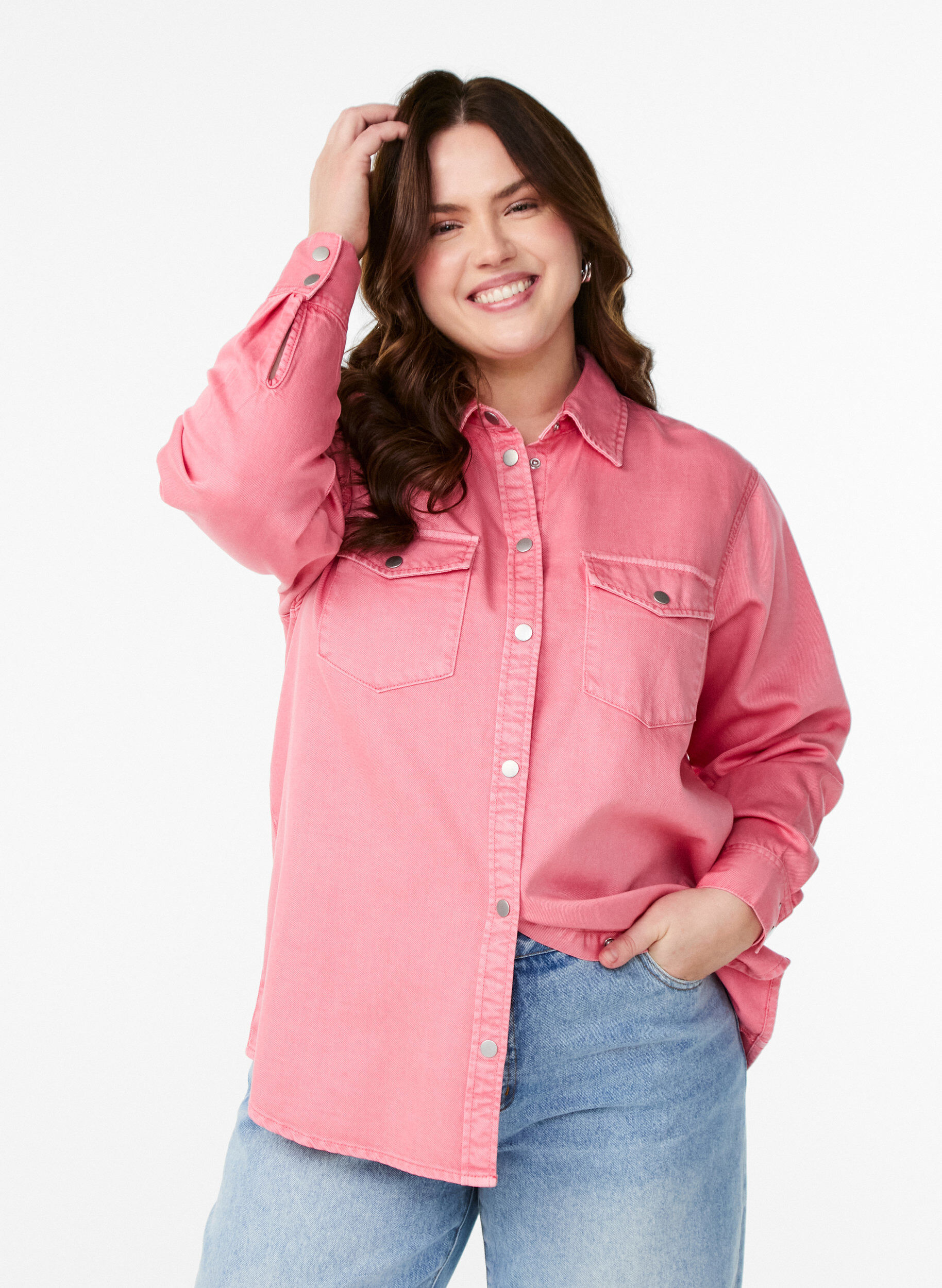 Zizzi Denimskjorta med br&ouml;stfickor, Rosa, Model image number 0